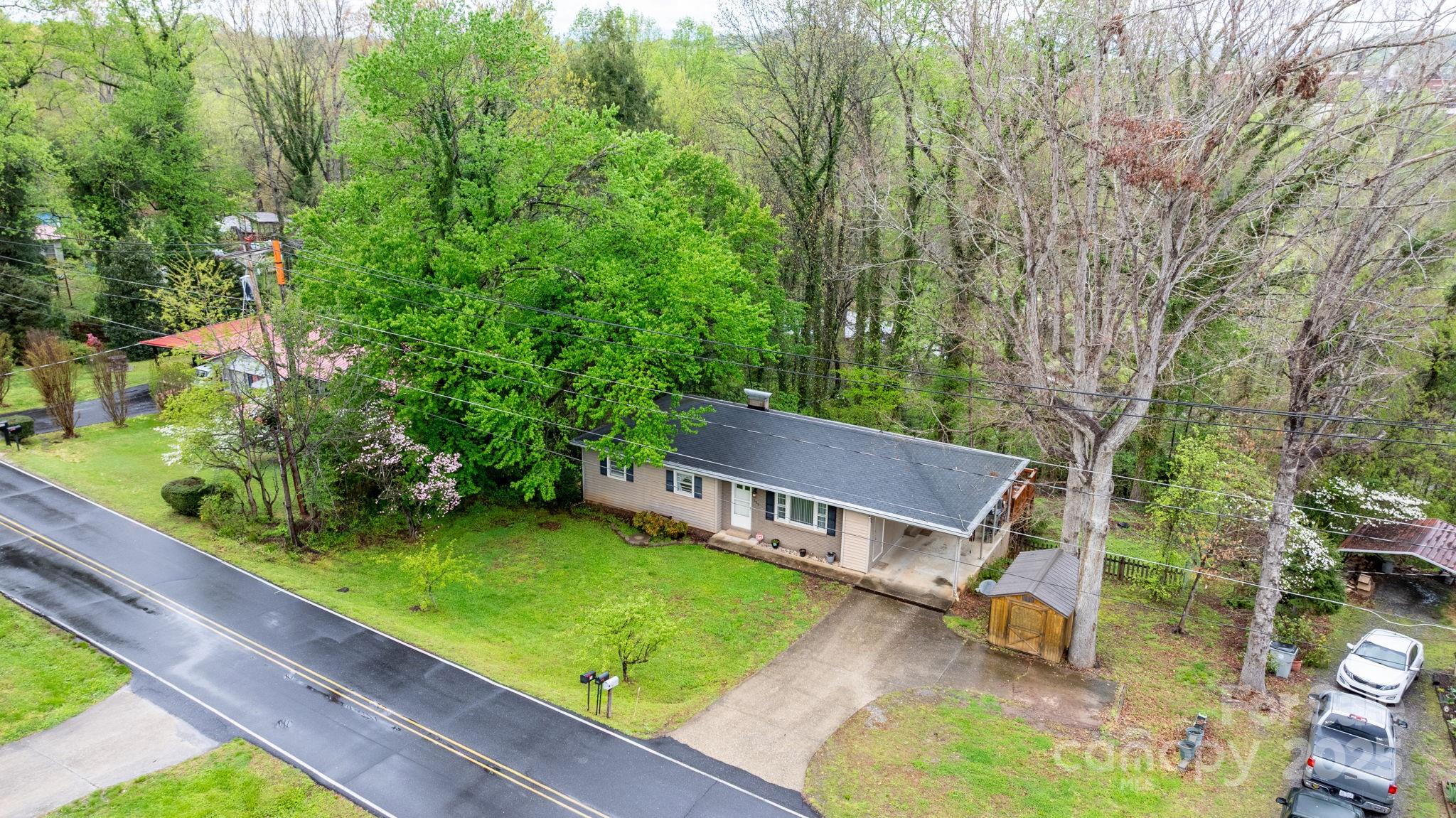 332 Swanson Drive SW