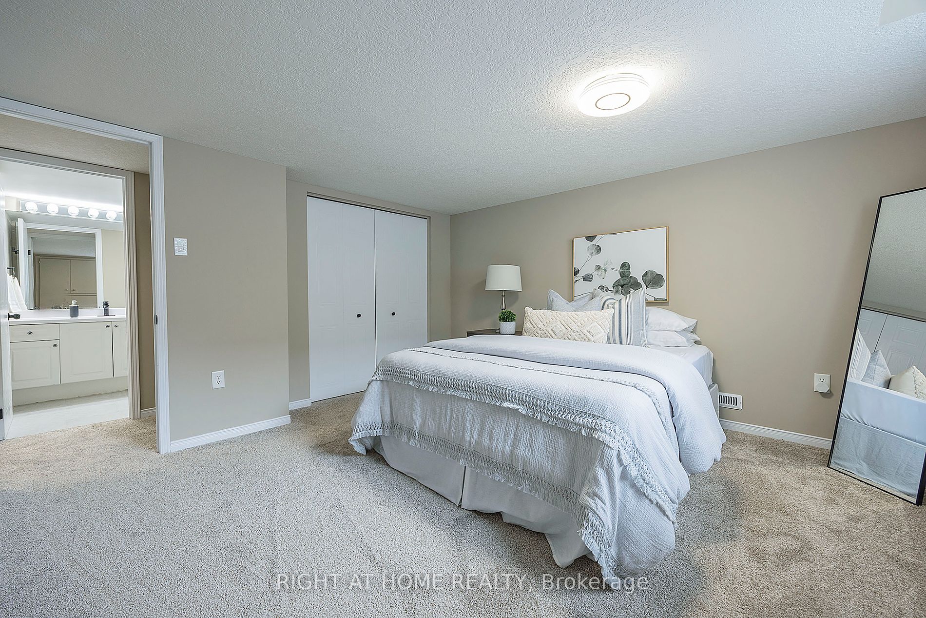 1853 Blackwater Rd 45