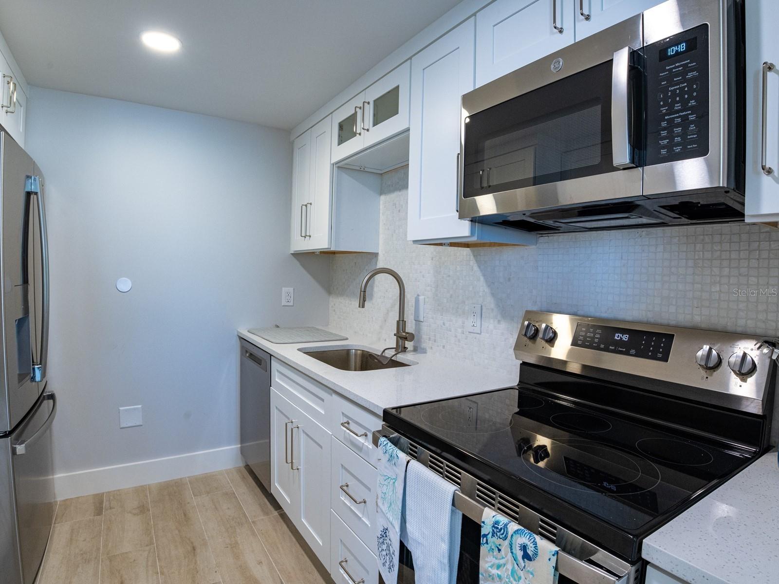 1770 Benjamin Franklin Drive 206