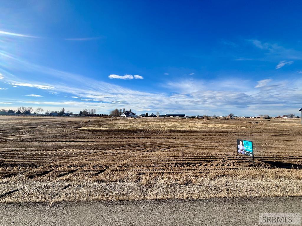 TBD N Silverleaf Lane