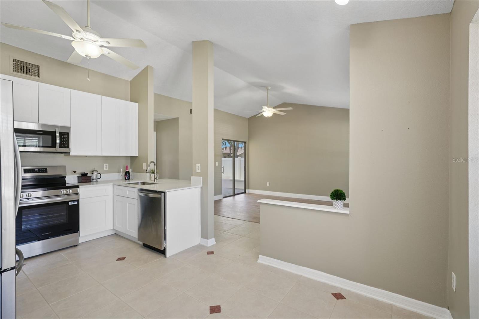 8201 Clermont St