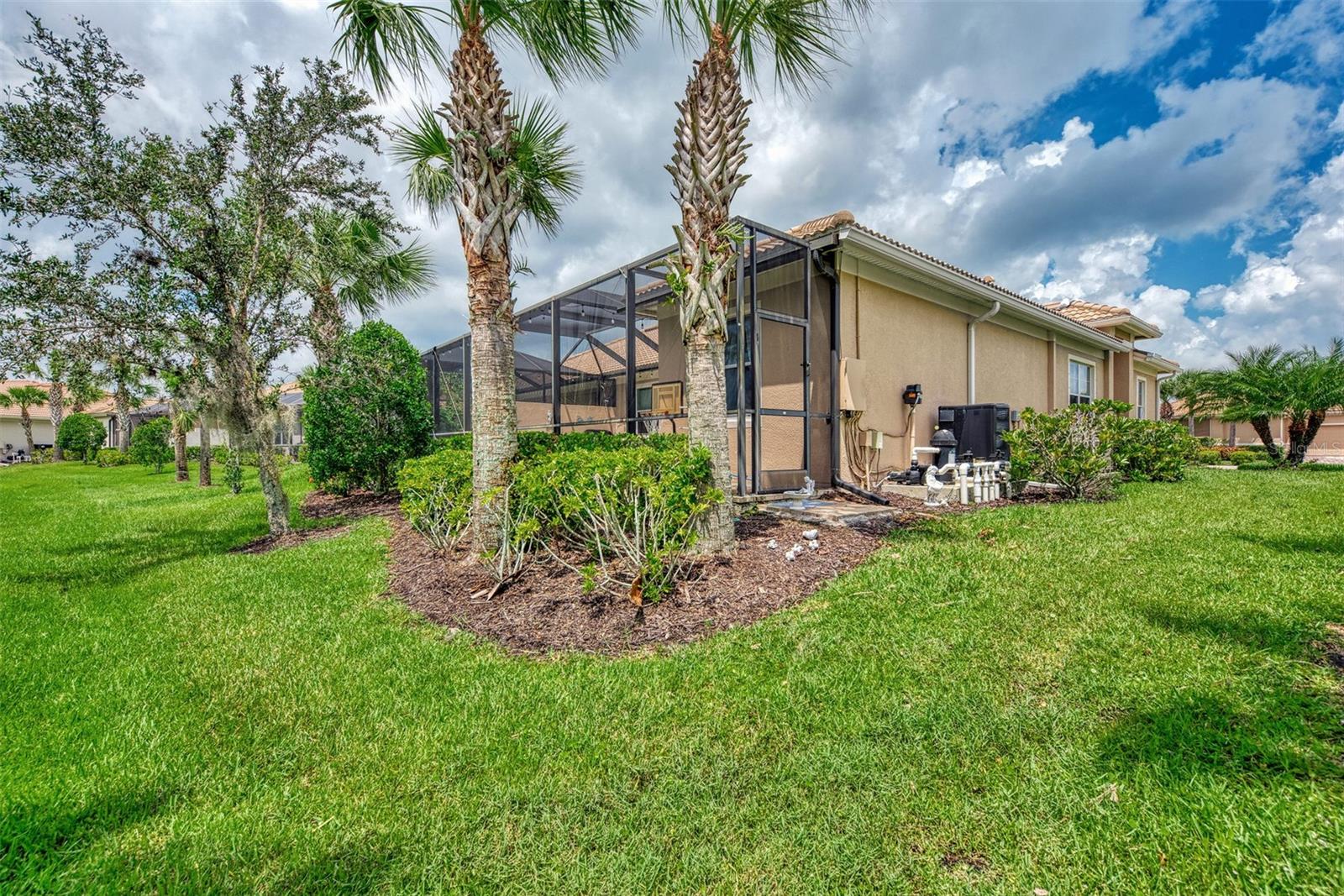 13104 Creekside Lane