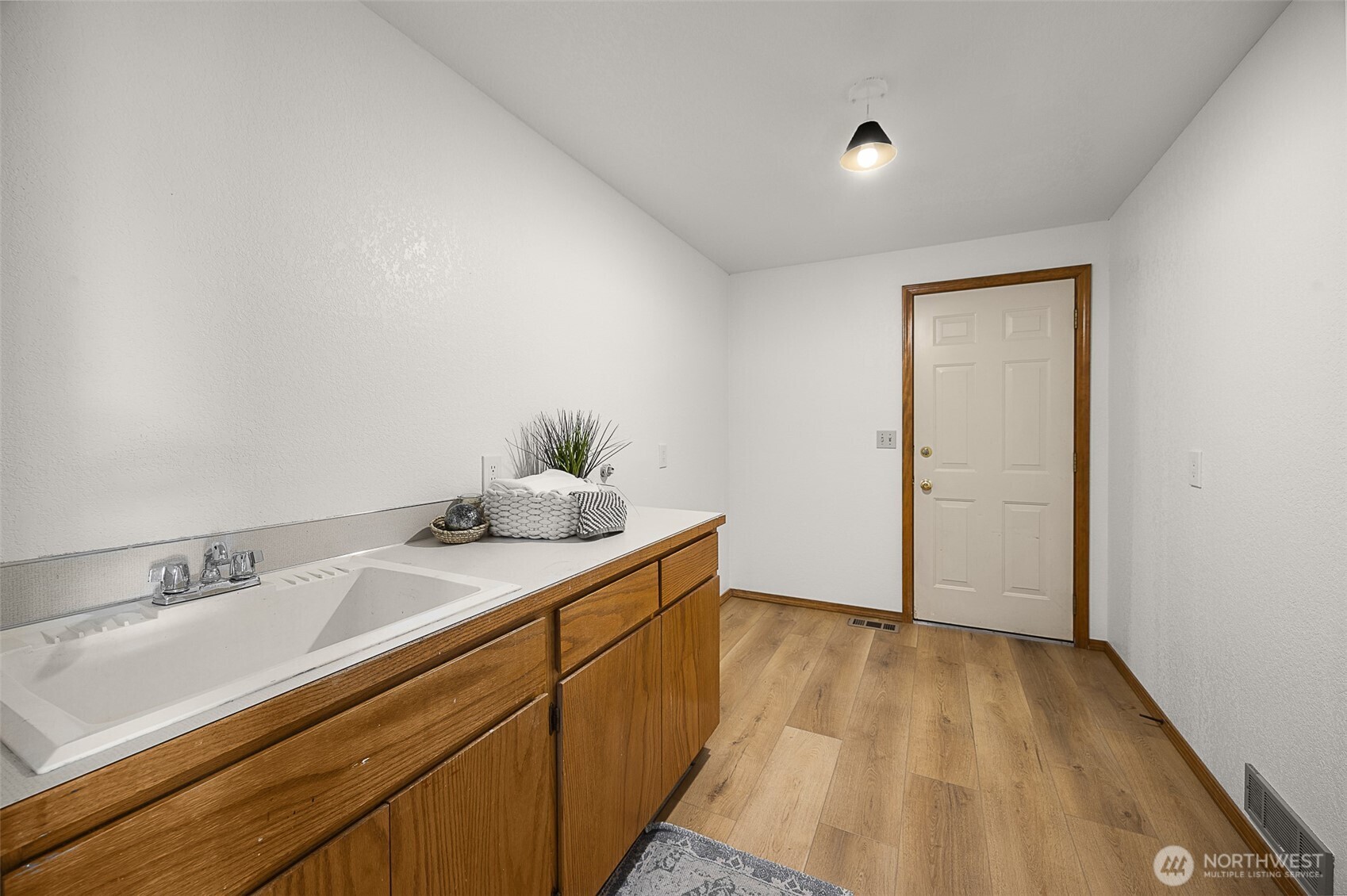 606 Prospect Avenue