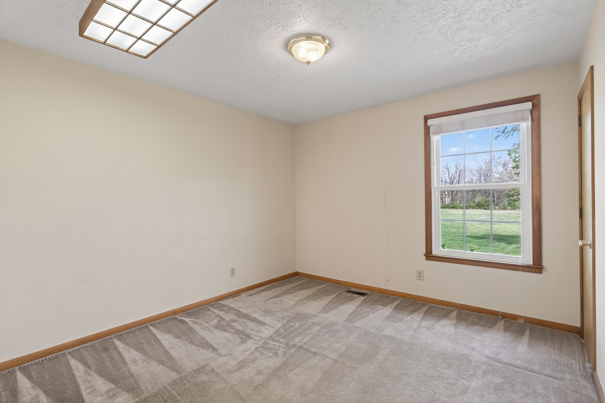 832 New Shackle Island Rd