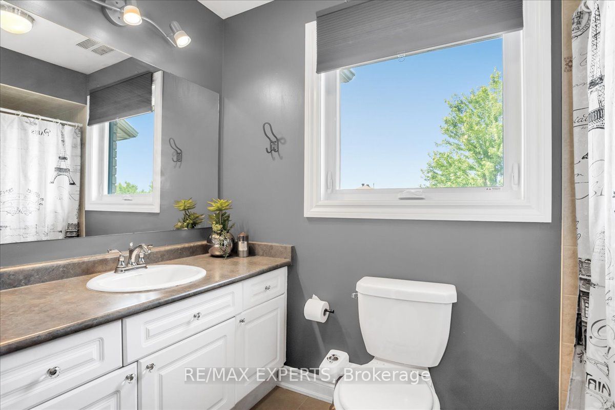 78 Joseph Cres