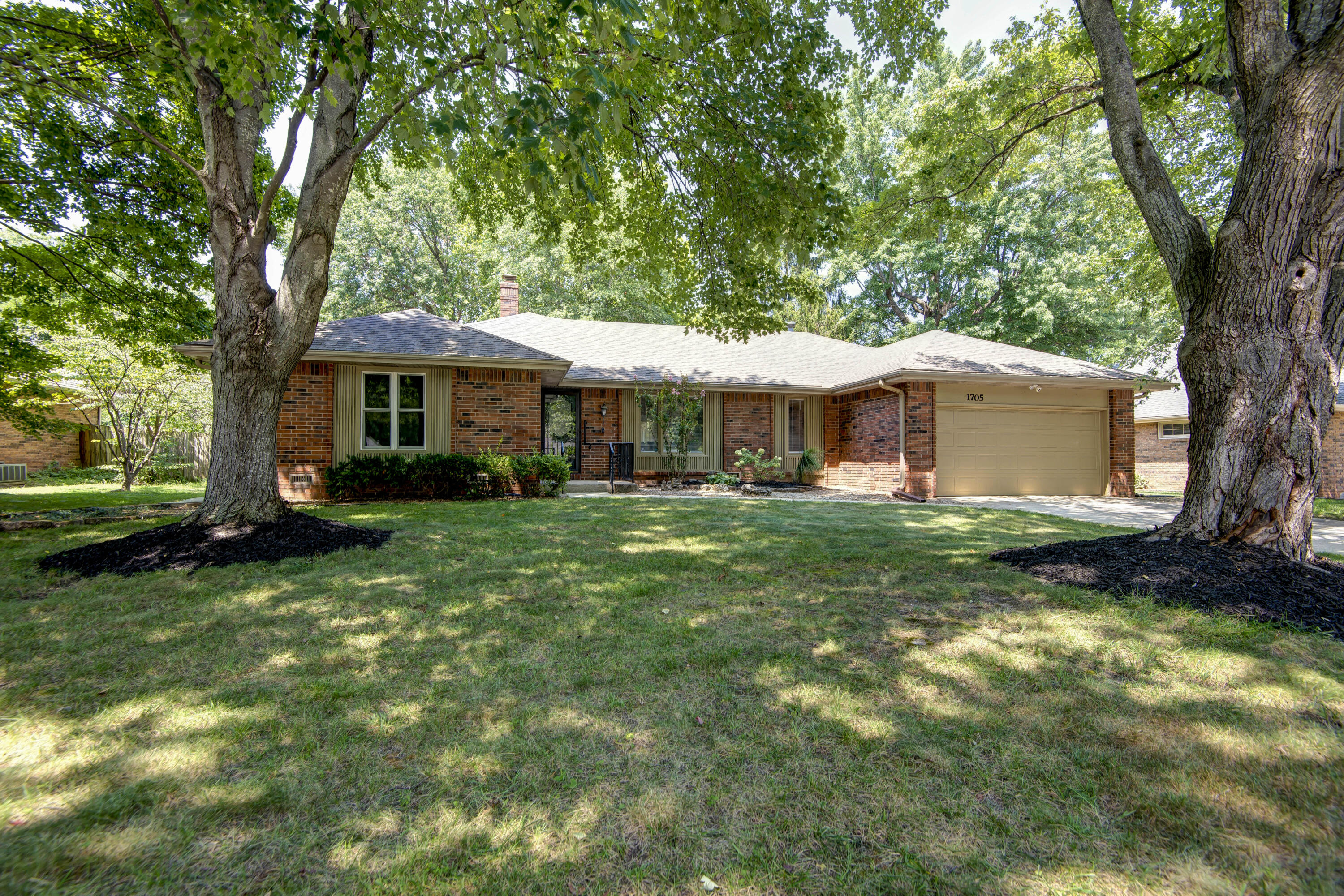 1705 E Vincent Drive