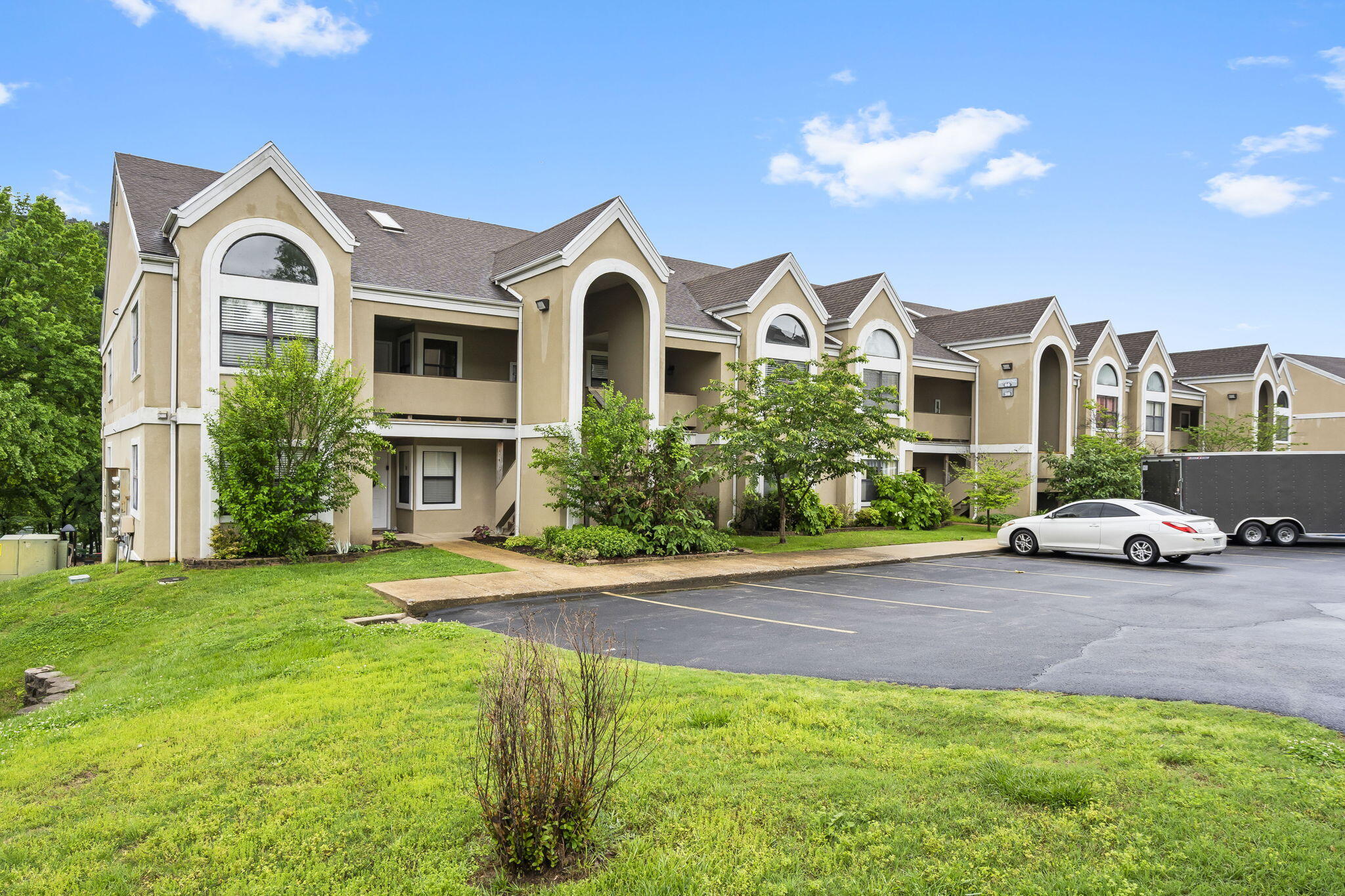 318 Wimbledon Drive 12