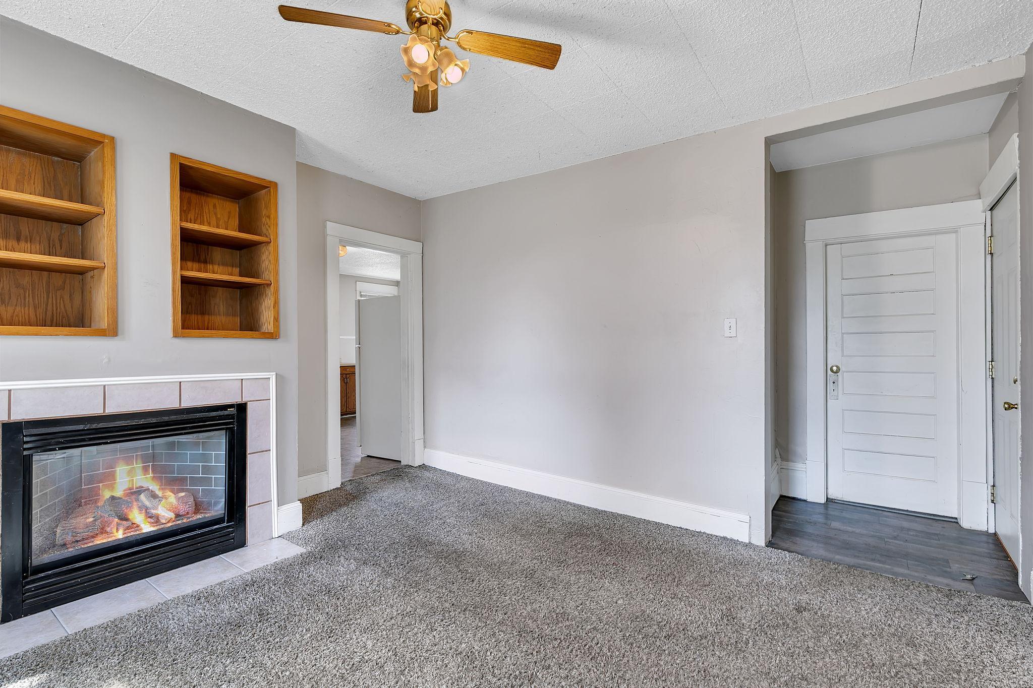 215 3rd Avenue NE