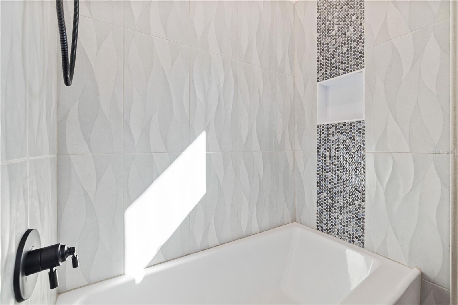 2727 W Chestnut Street