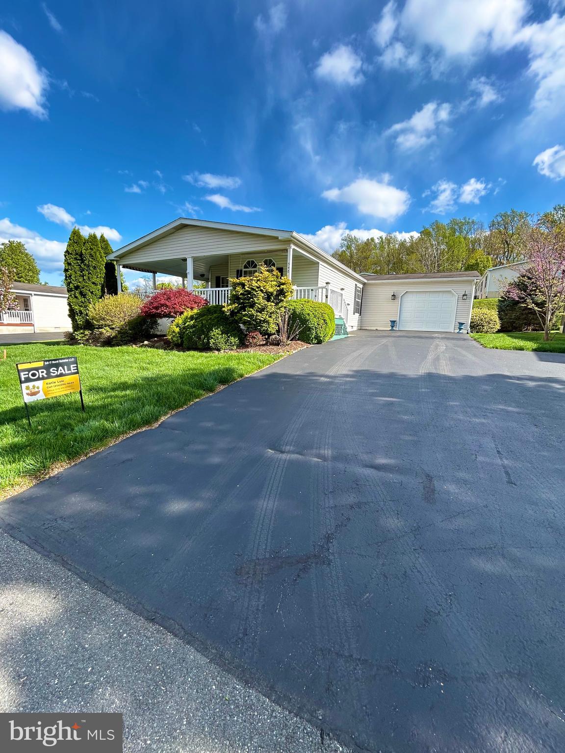 548 Conestoga Dr  