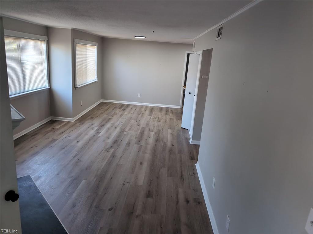 526 Glenn Regis Way