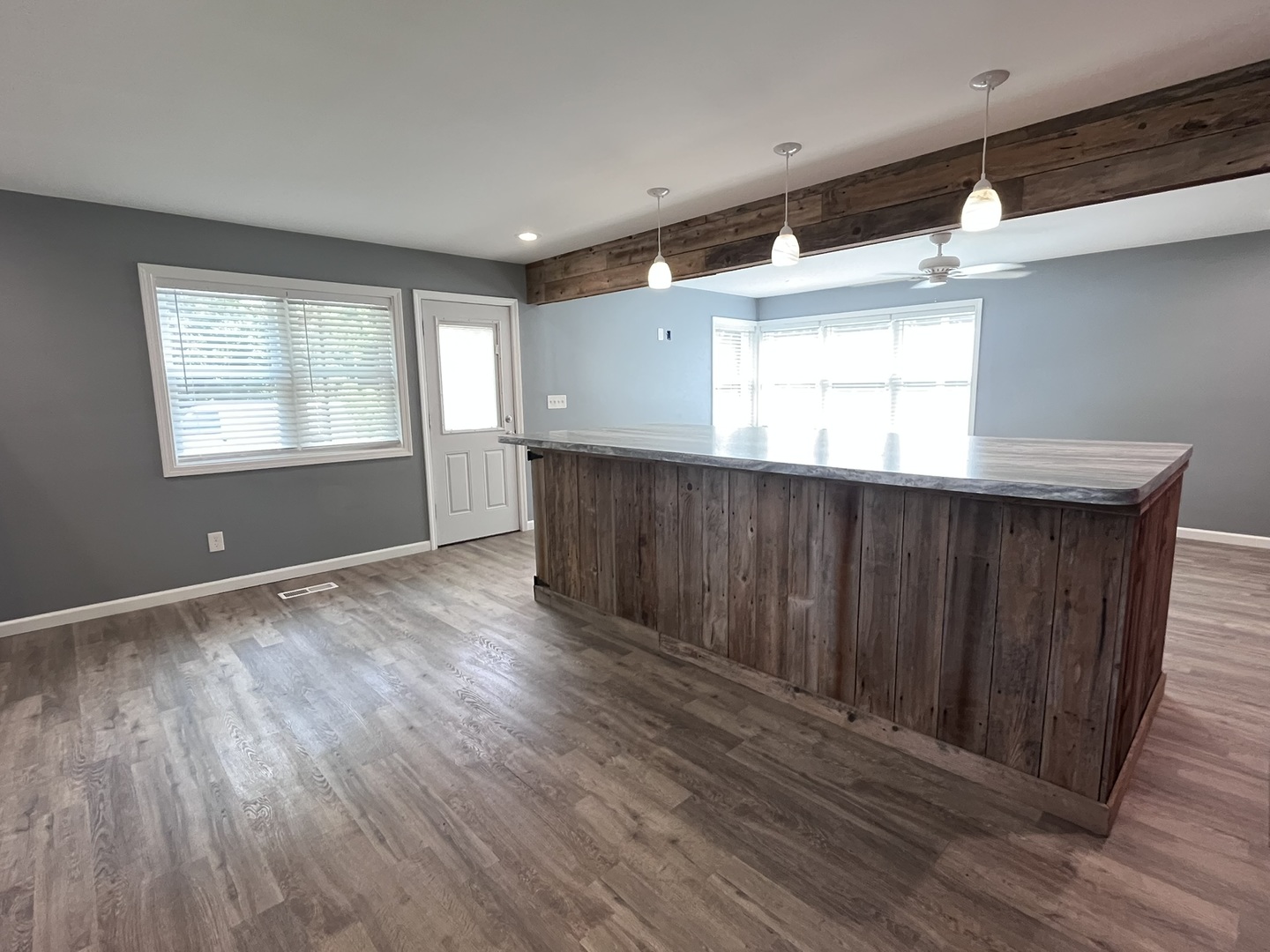 1720 Hugenberg Lane