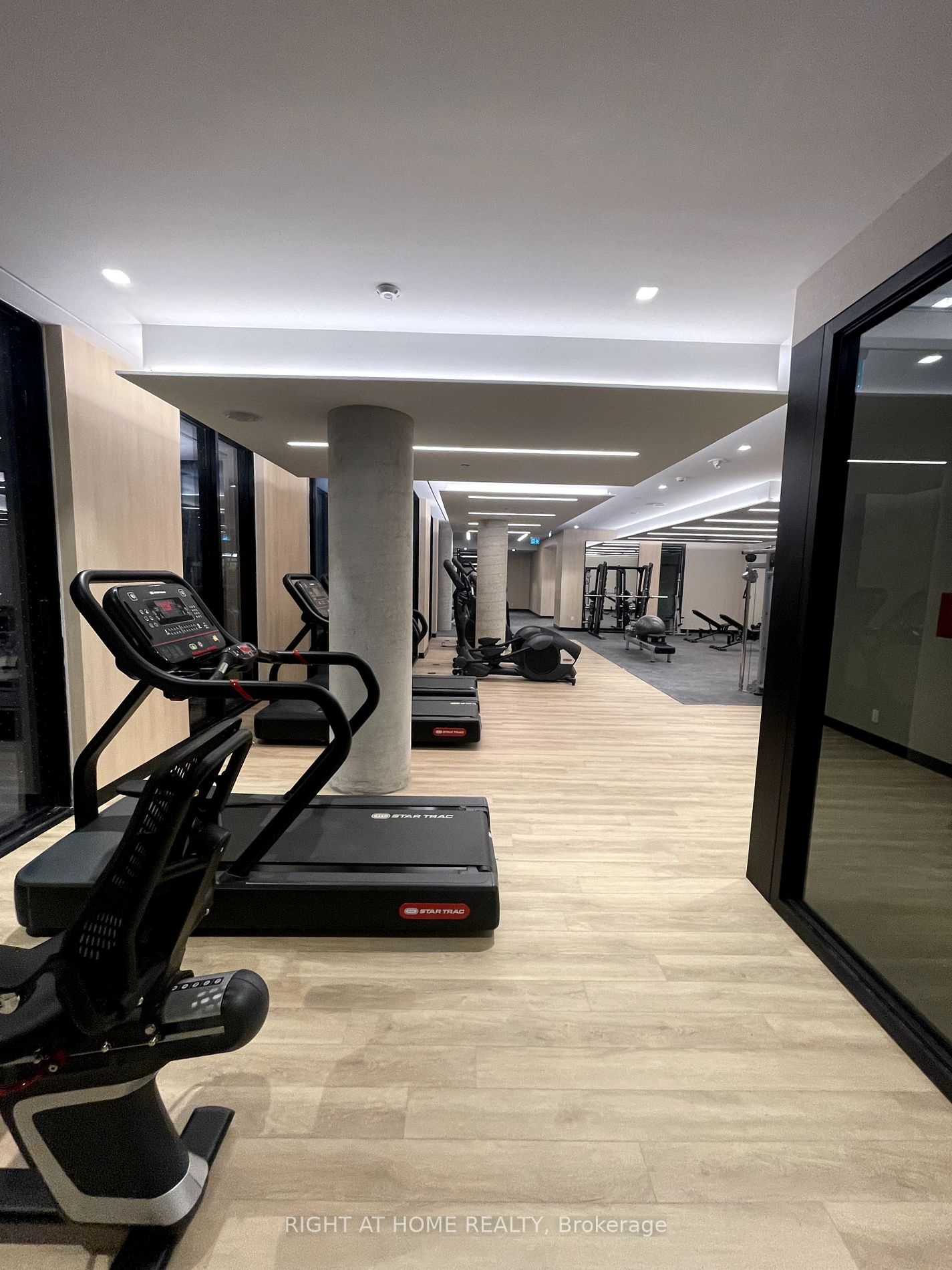 2020 Bathurst St 316