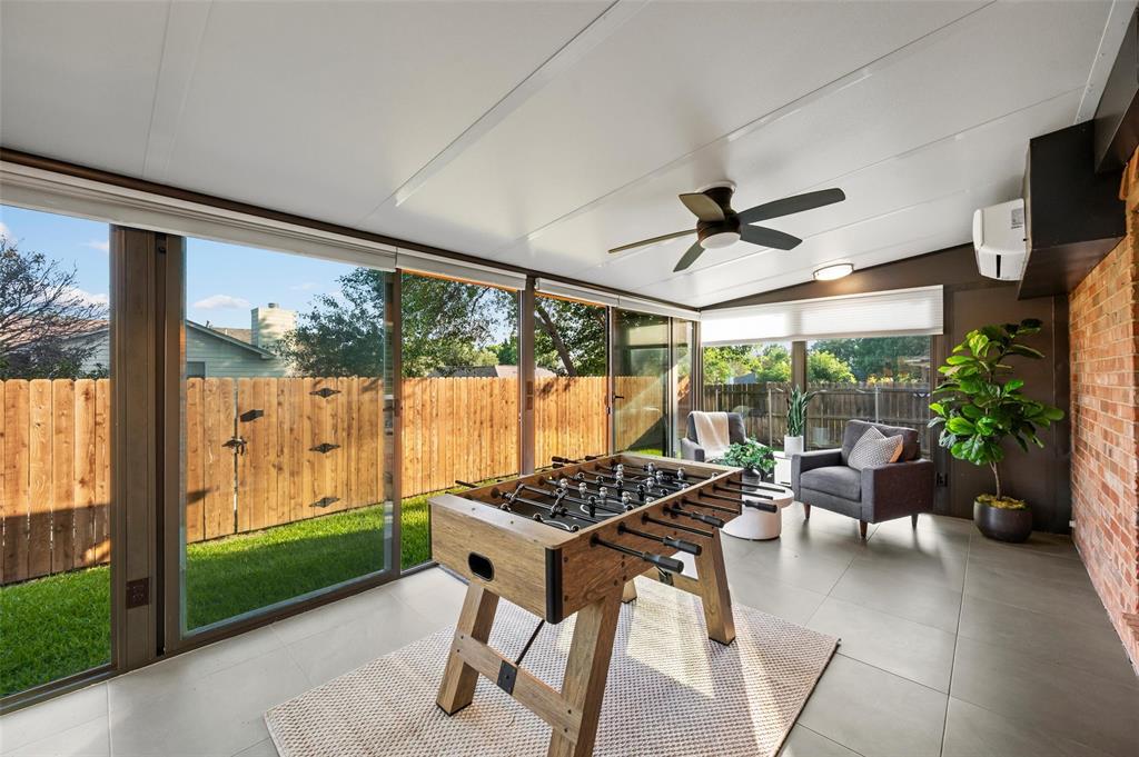 1819 Sandalwood Lane