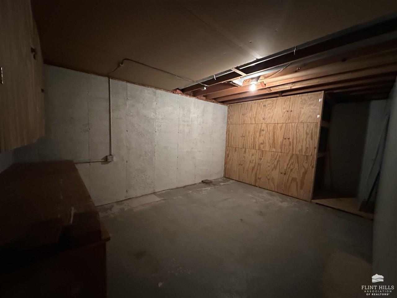 1718 Cedar Crest Drive