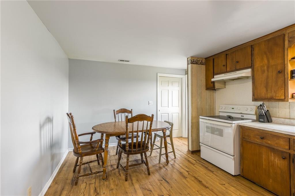 7226 E State Route F Highway