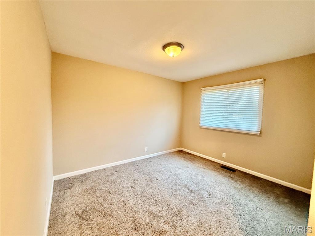 101 Meadowbrook Drive