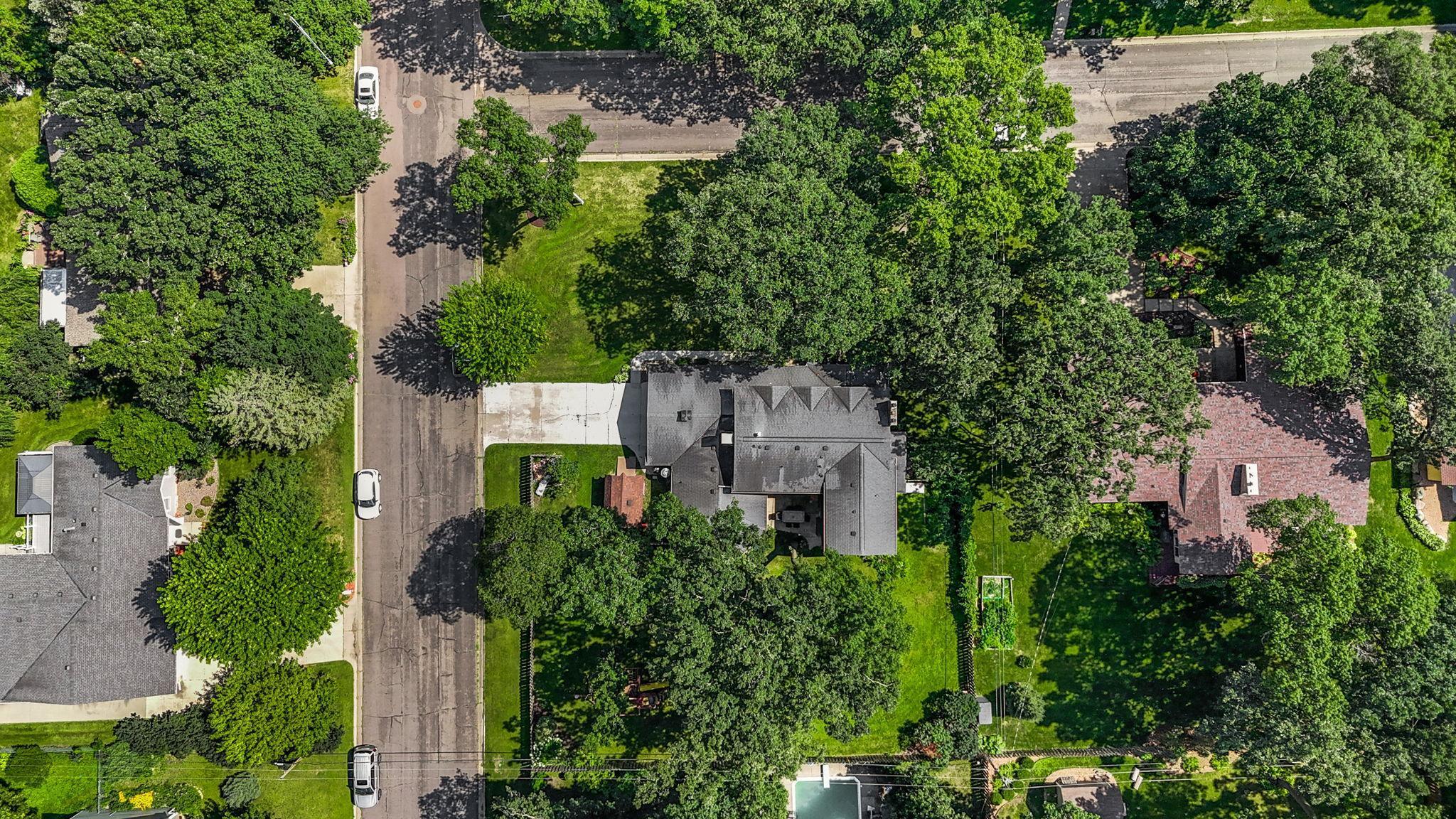 2021 Hillcrest Drive