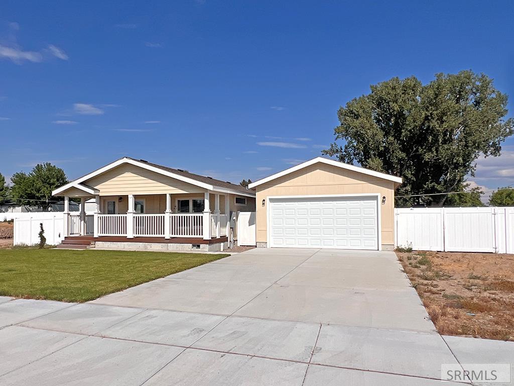 960 Cottage Lane