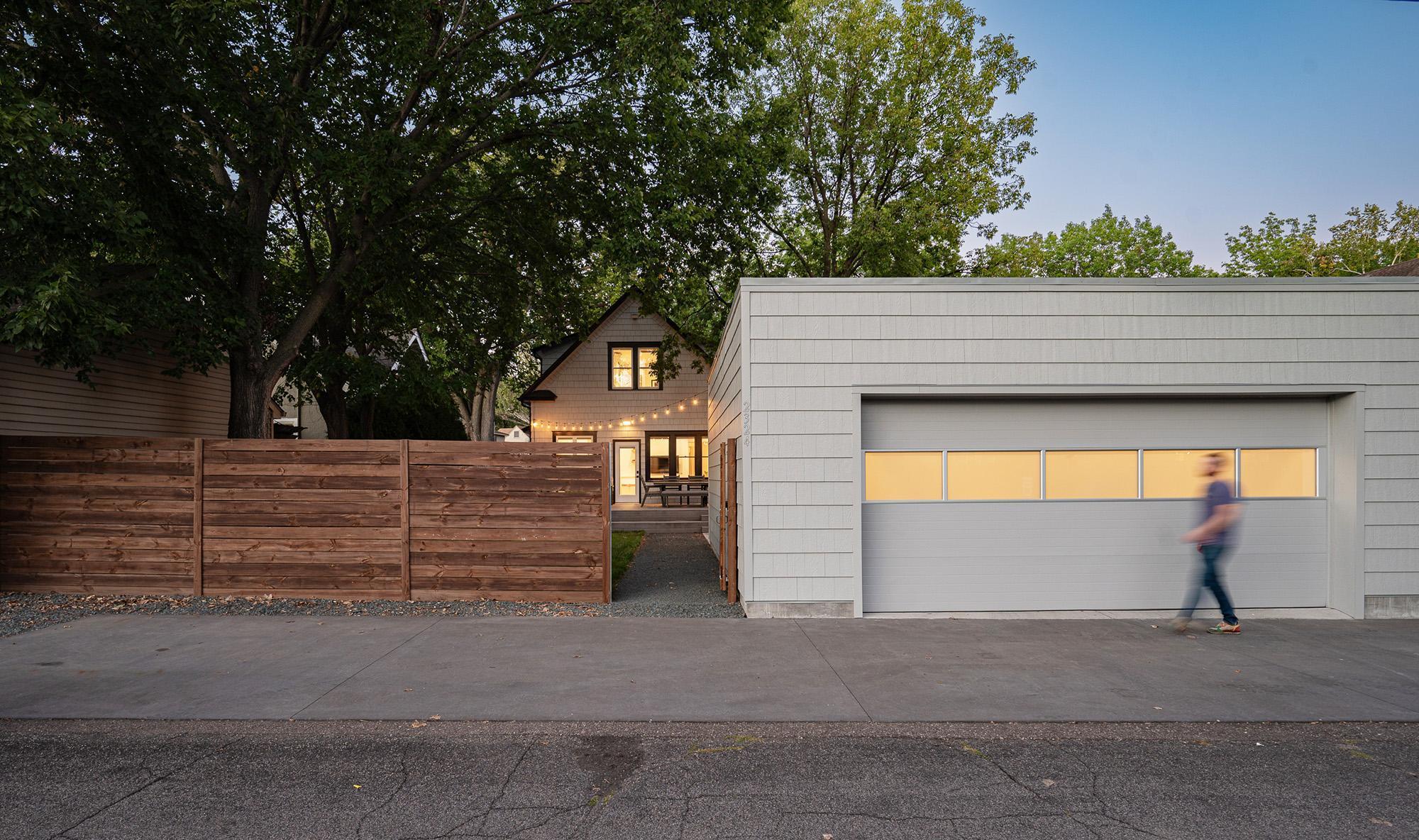 2324 Brewster Street