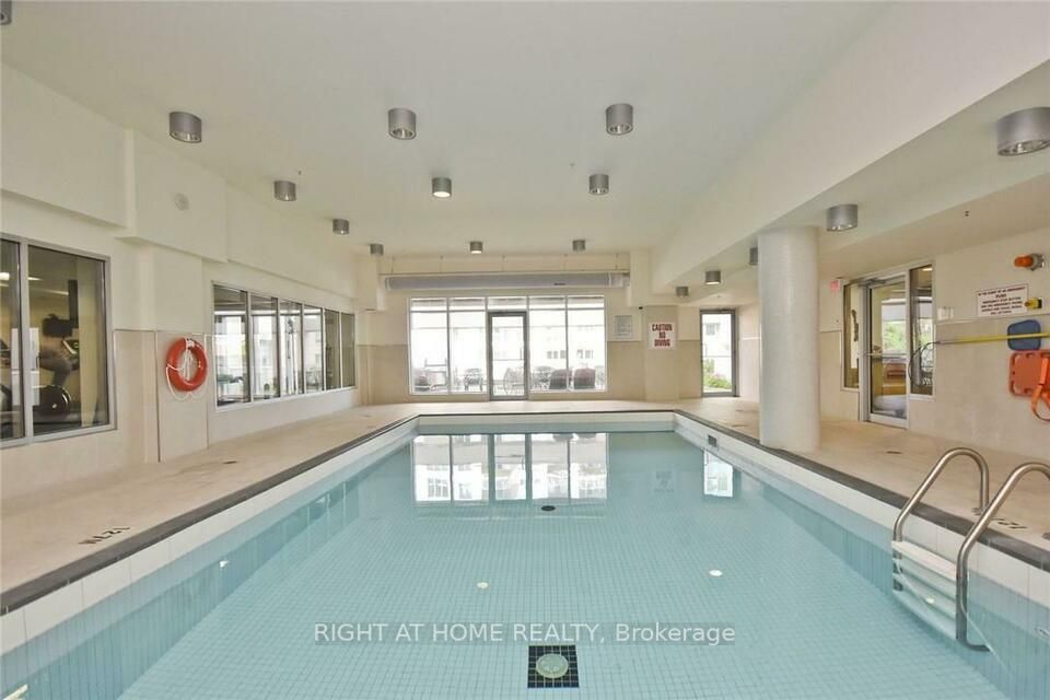 195 Besserer St 2008