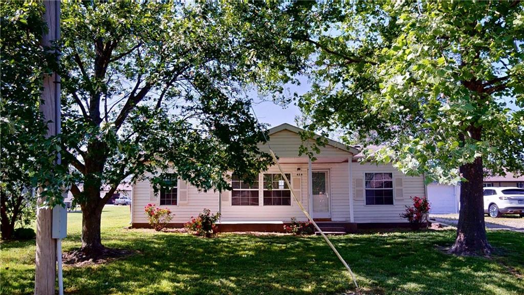 458 E Elm Street