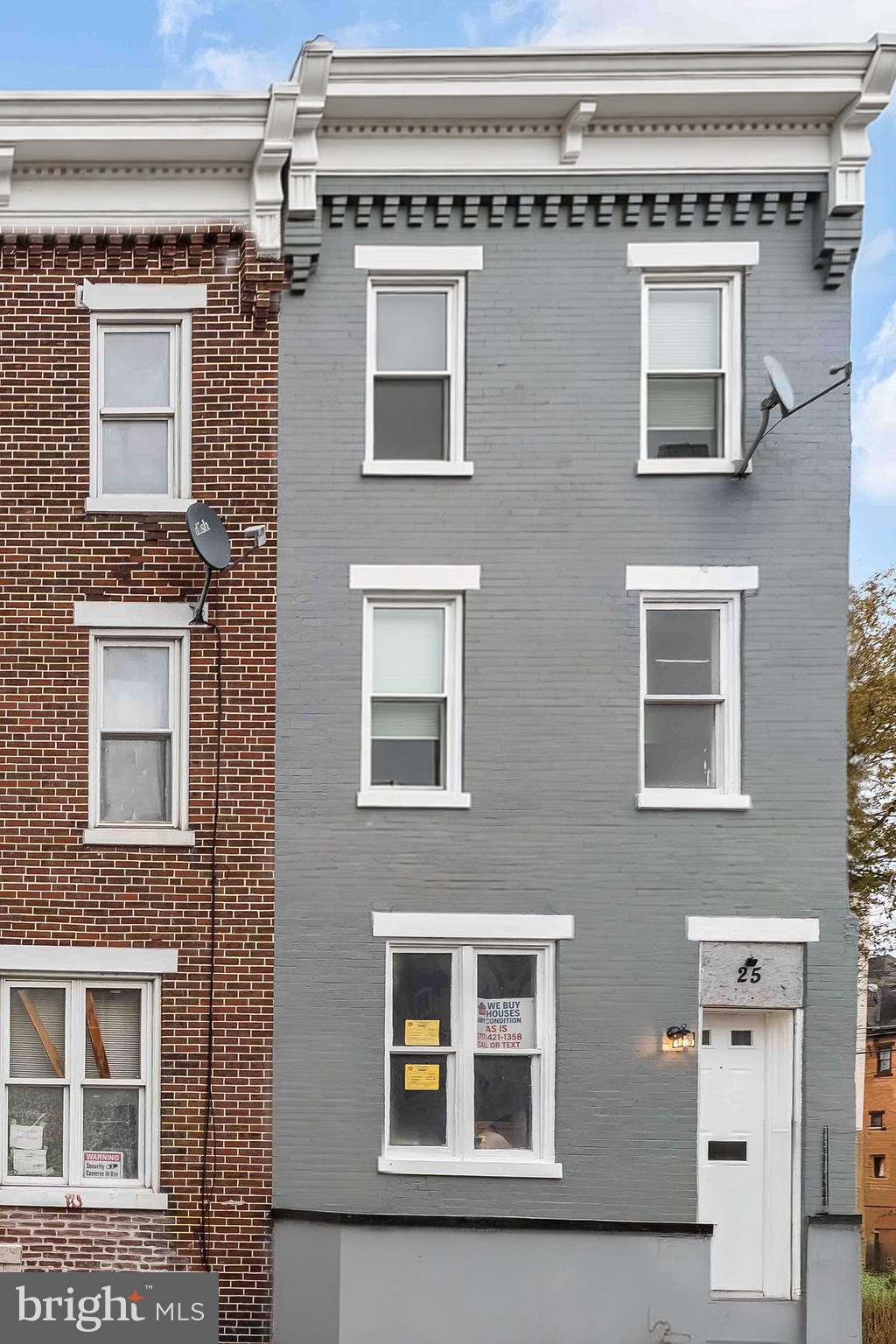 25 Evergreen St  