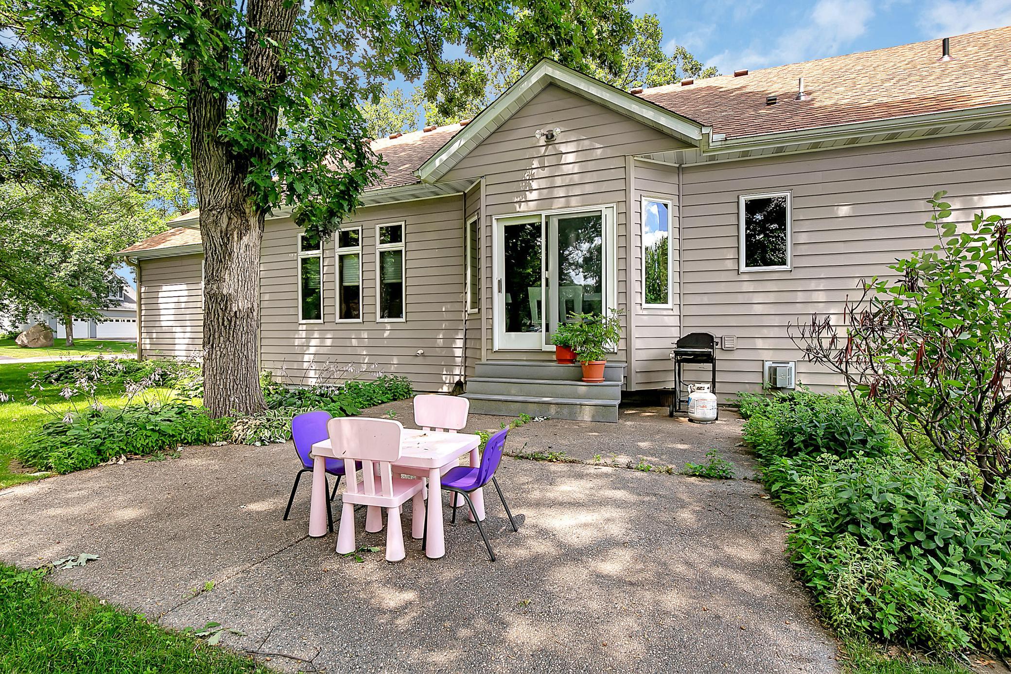 516 16th Street N