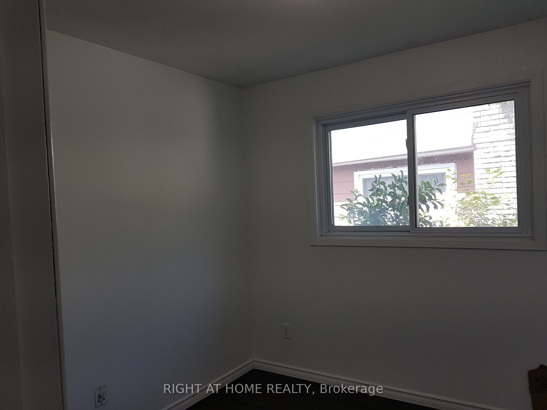1310 Luna Crt Upper