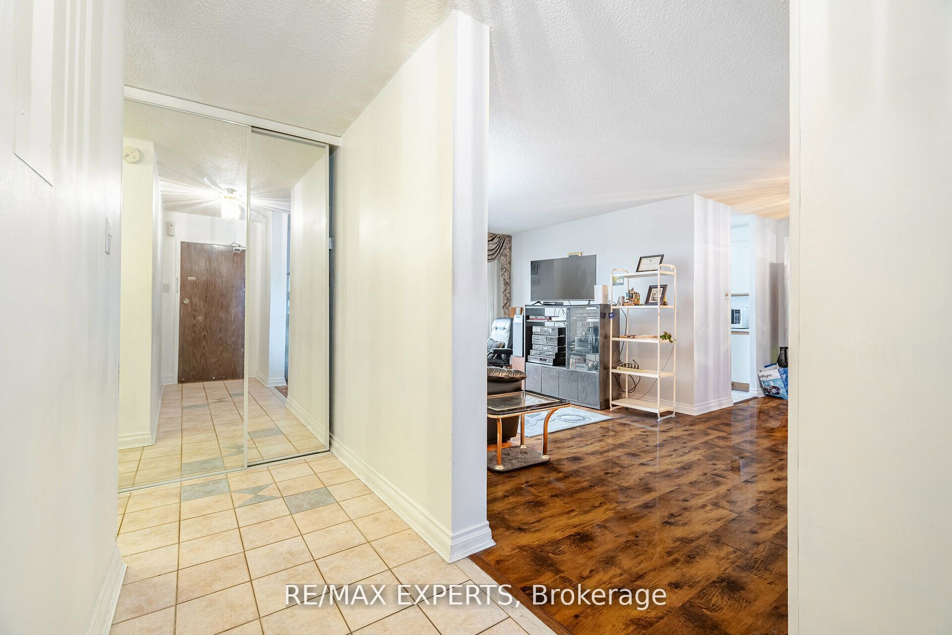 25 Kensington Rd 1407