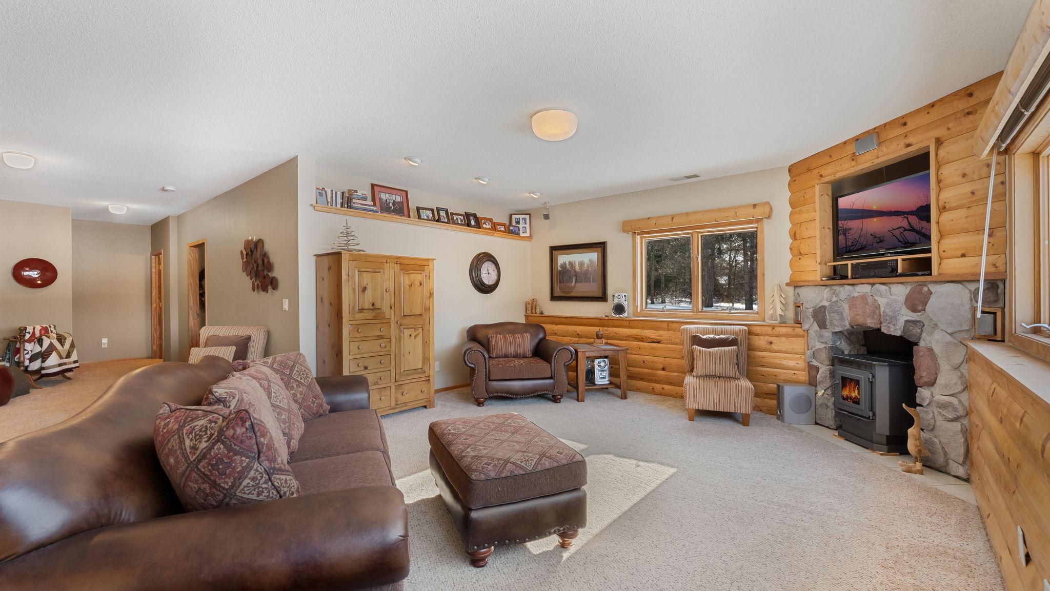 9025 Burton Court NW