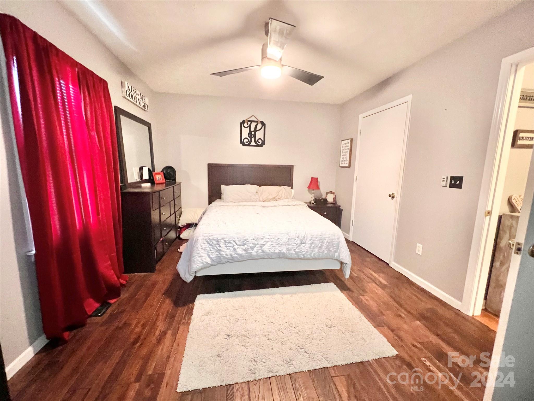 3556 Majestic View Place