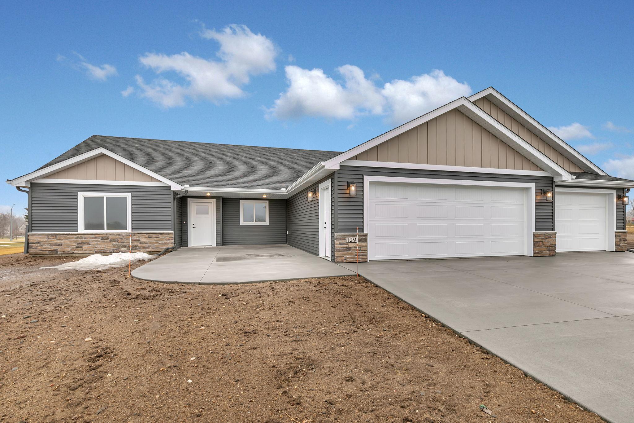 129 Highlands Boulevard