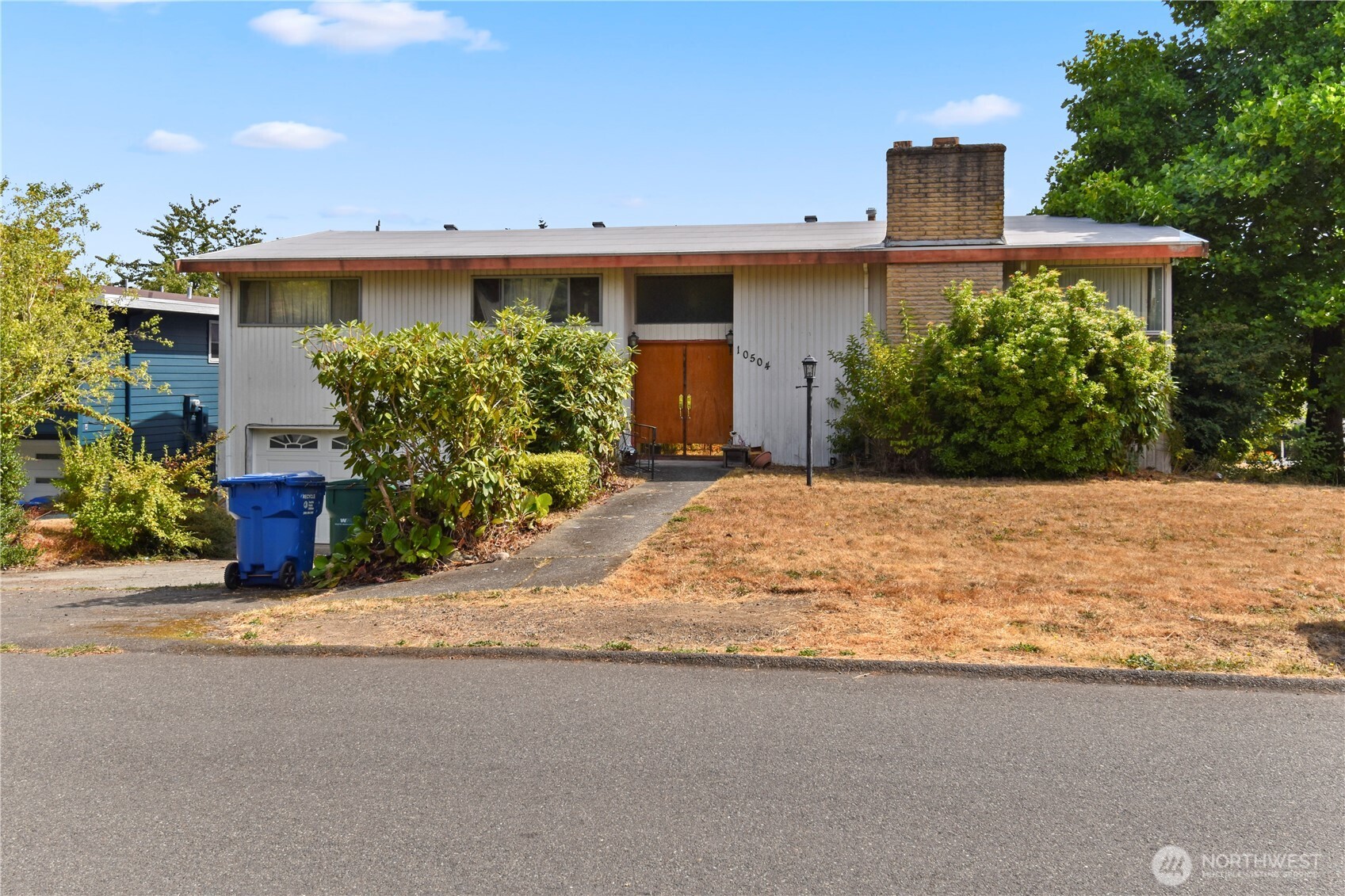Amazing investment opportunity! This home offers massive potential with a 3 bed 1.75 bath 1670sq.ft. upstairs and 1230 sq. ft downstairs partially finished with plumbing for a 3rd bathroom already in place. Possible ADU or multi-family setup (buyer to verify) or fix it up for an amazing home in a great neighborhood location. Large corner lot location with ample parking and an attached 2 car garage.
