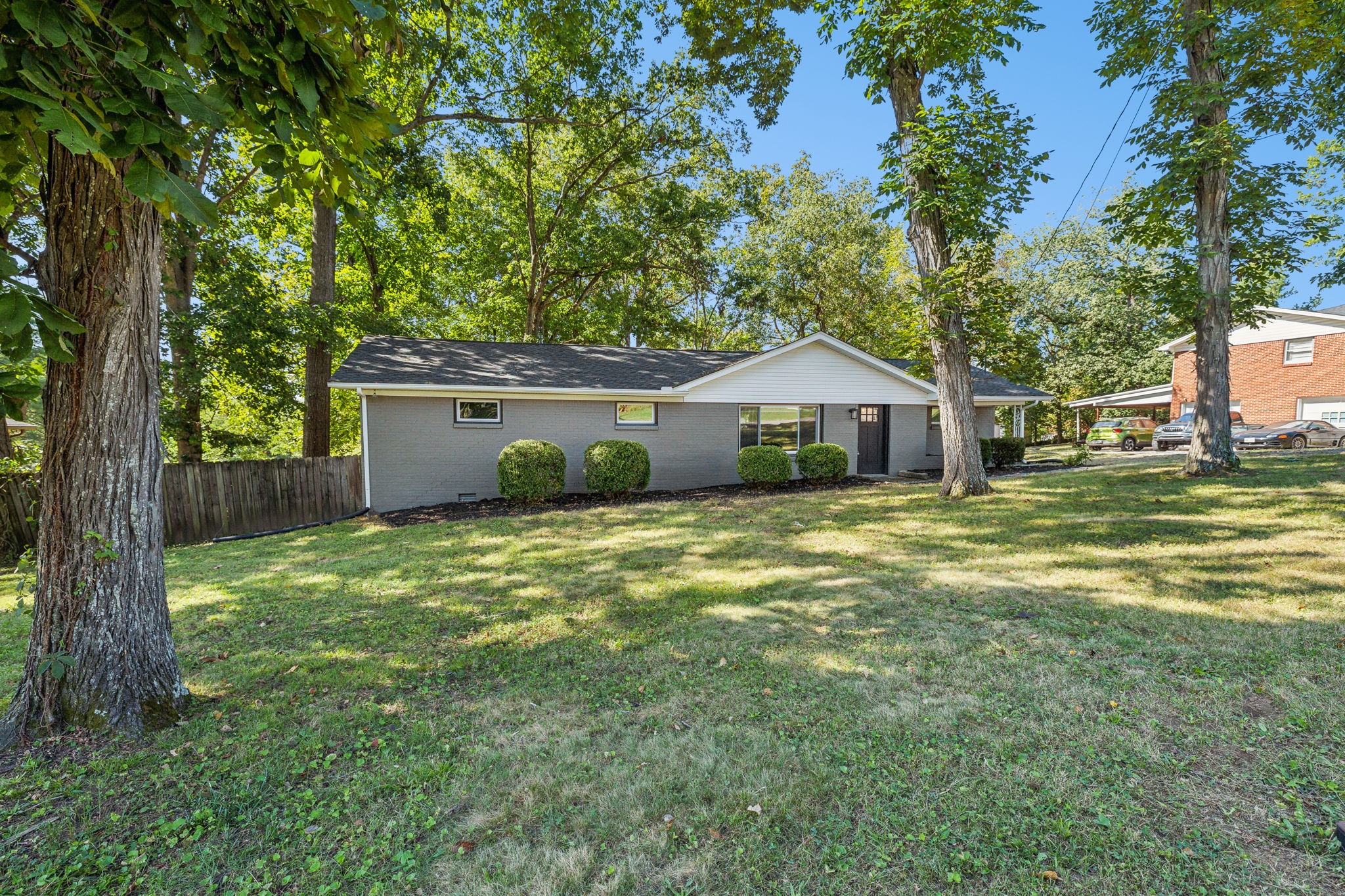125 Lorraine Dr