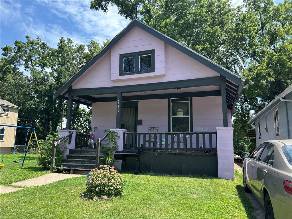 2021 Spruce Avenue