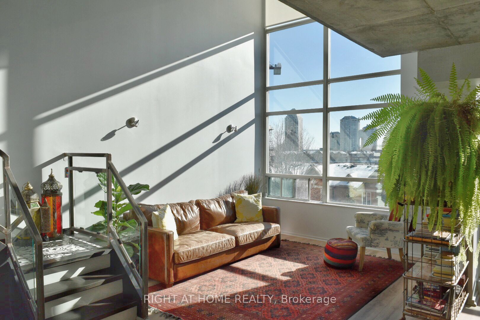 200 Manitoba St 317