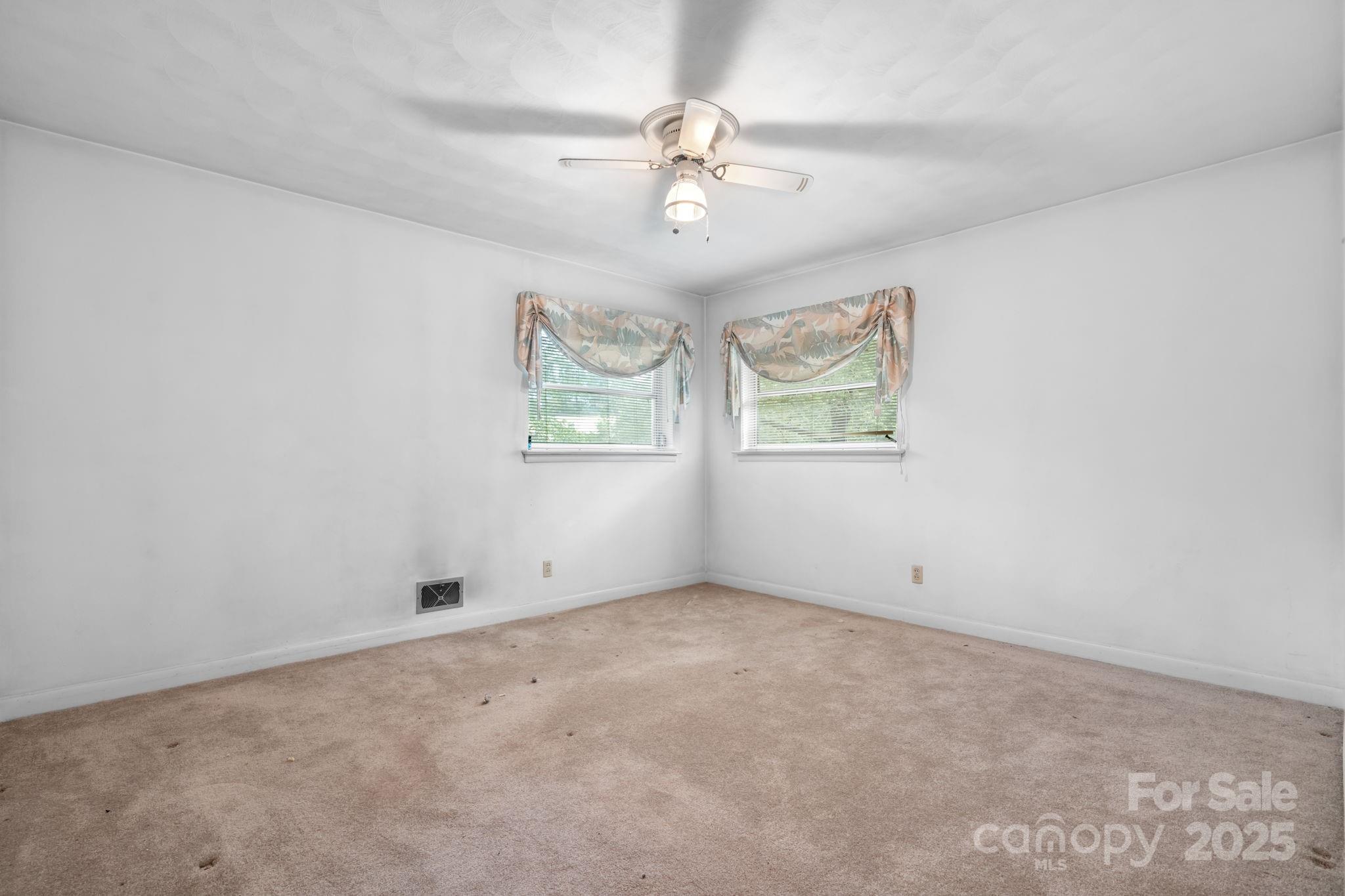 4955 Midway Sand Road