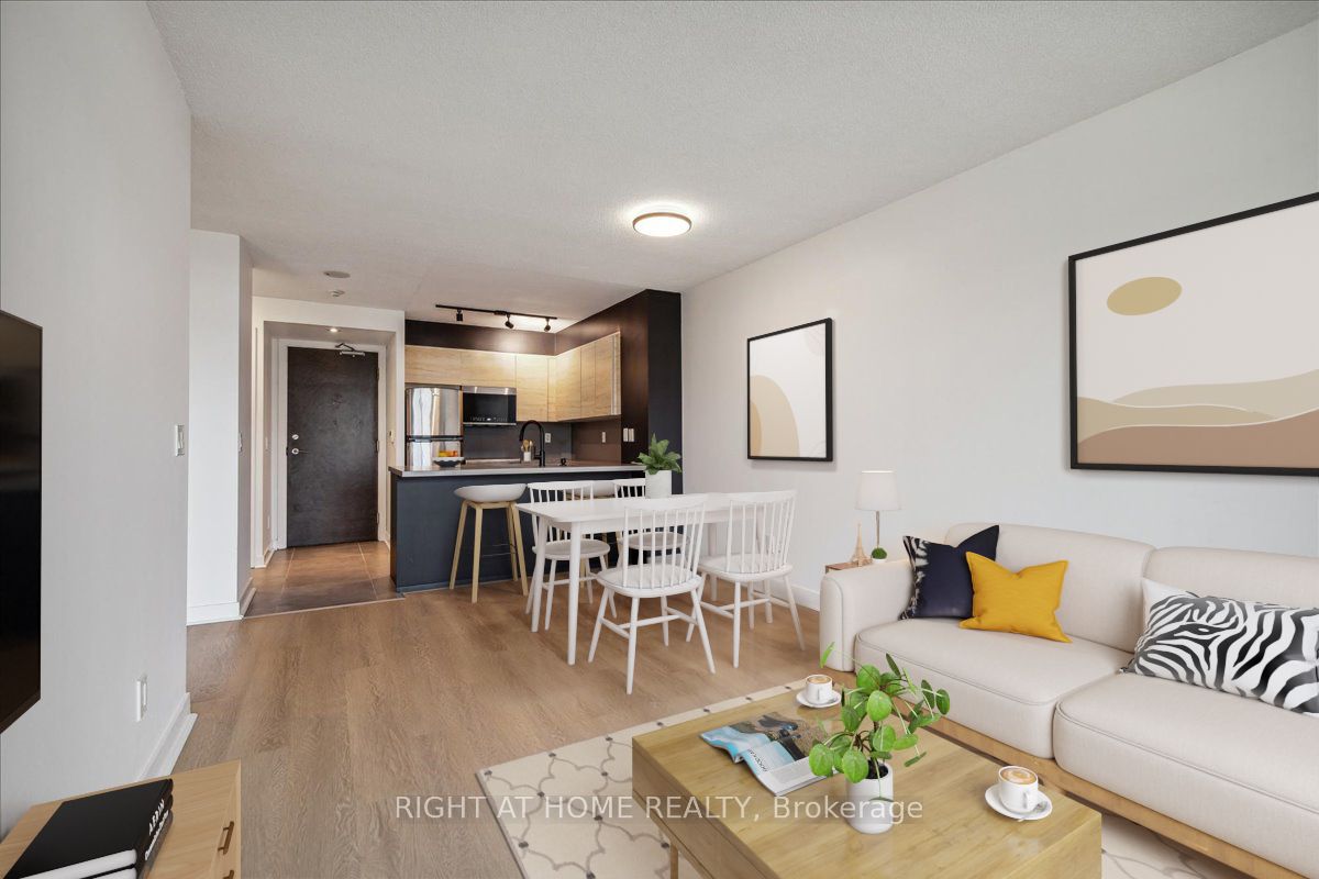 50 Lynn Williams St 812