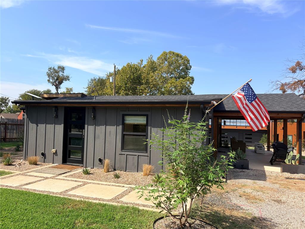 203 Evans Street