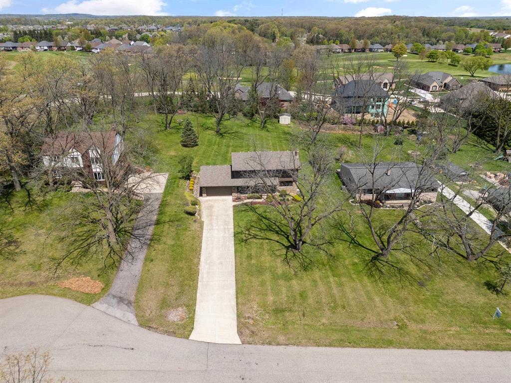 7533 Roberta Lane
