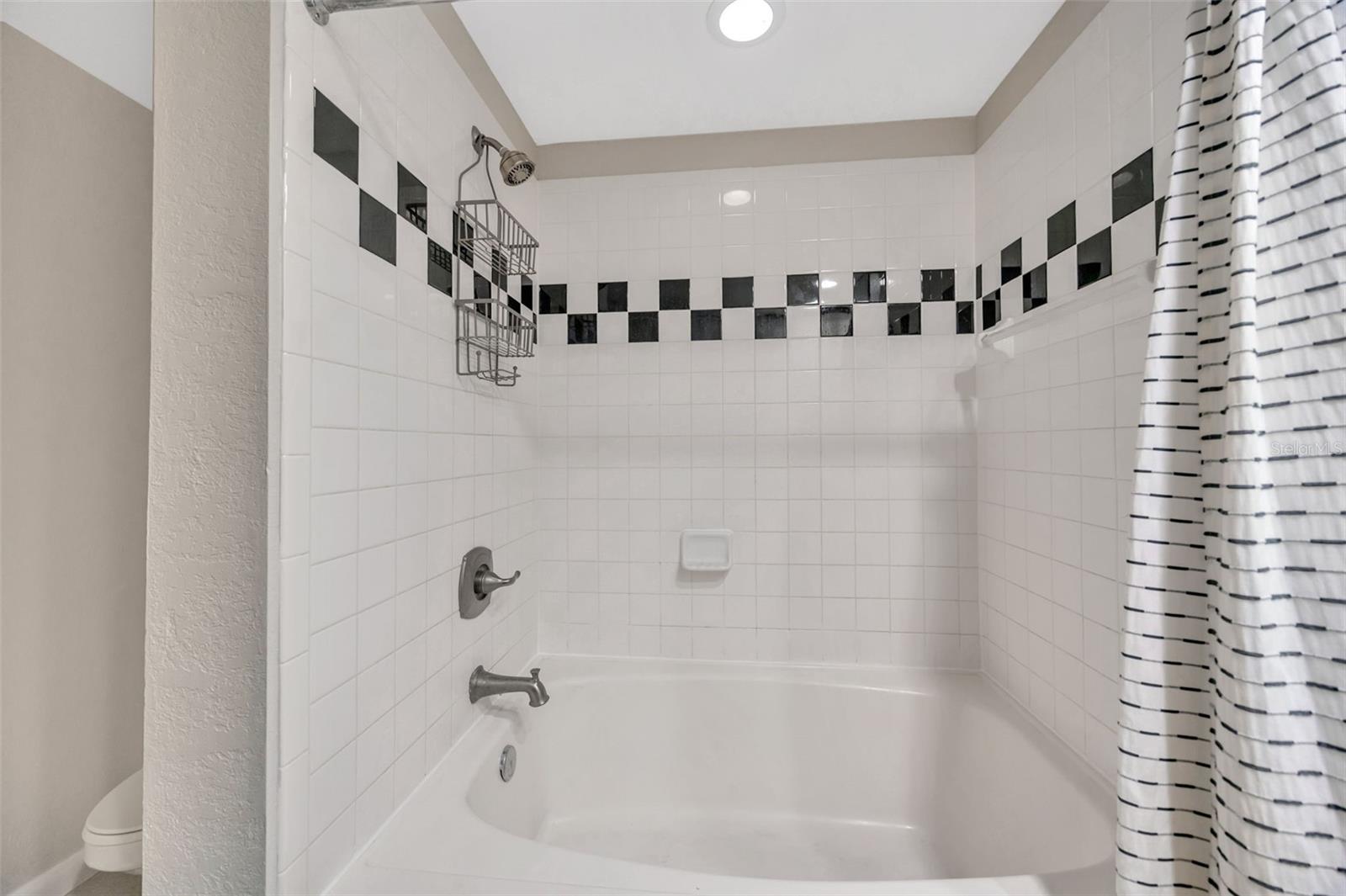 2320 W Azeele Street 317