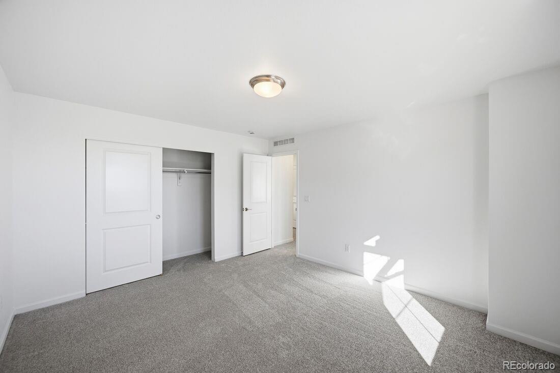16955 W 92nd Loop