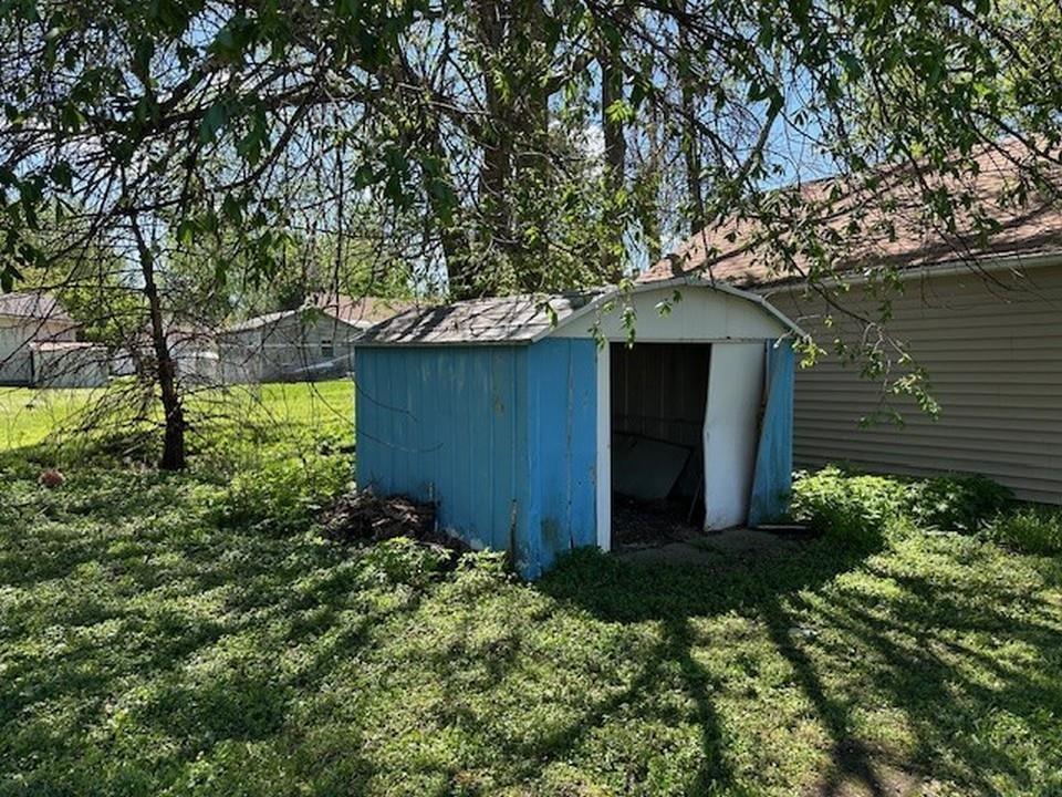 1319 NW 5th Avenue
