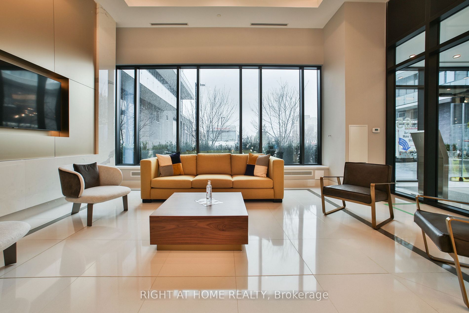35 Watergarden Dr 417