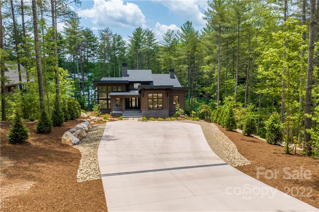 1188 Dragging Canoe Trail
