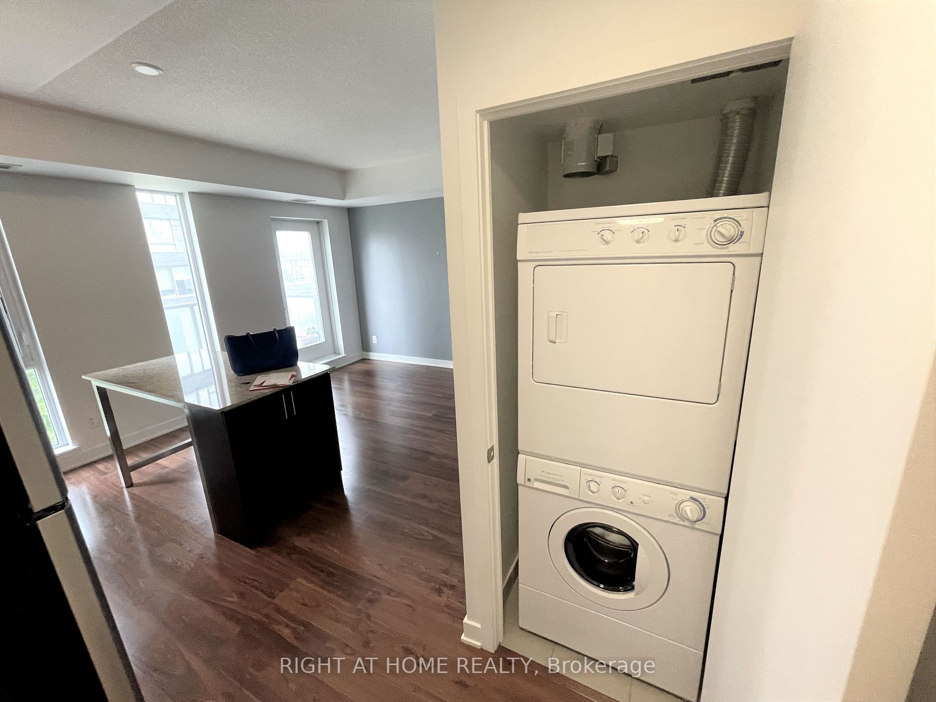260 Sackville St 312