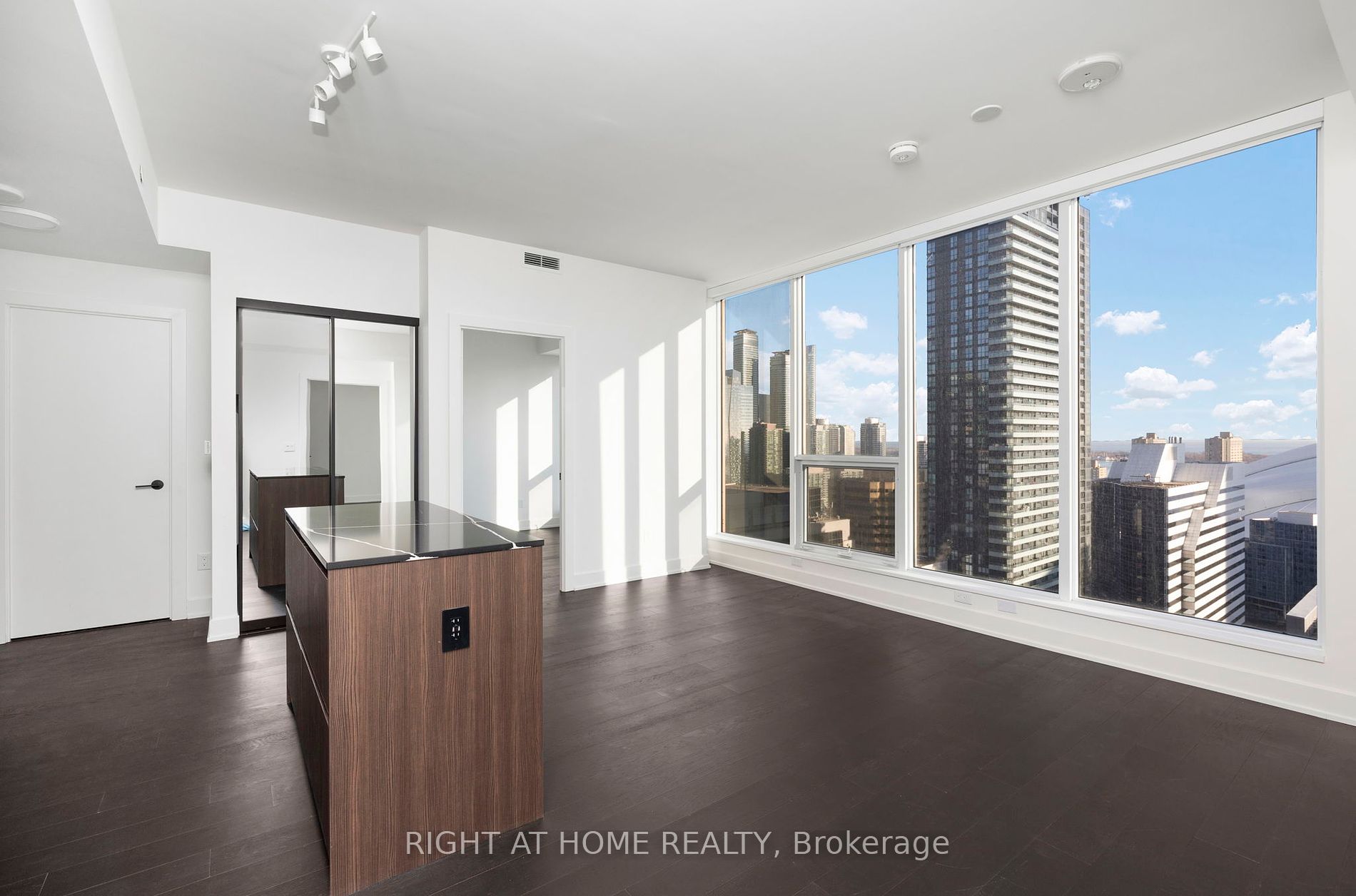 35 S Mercer St 2309