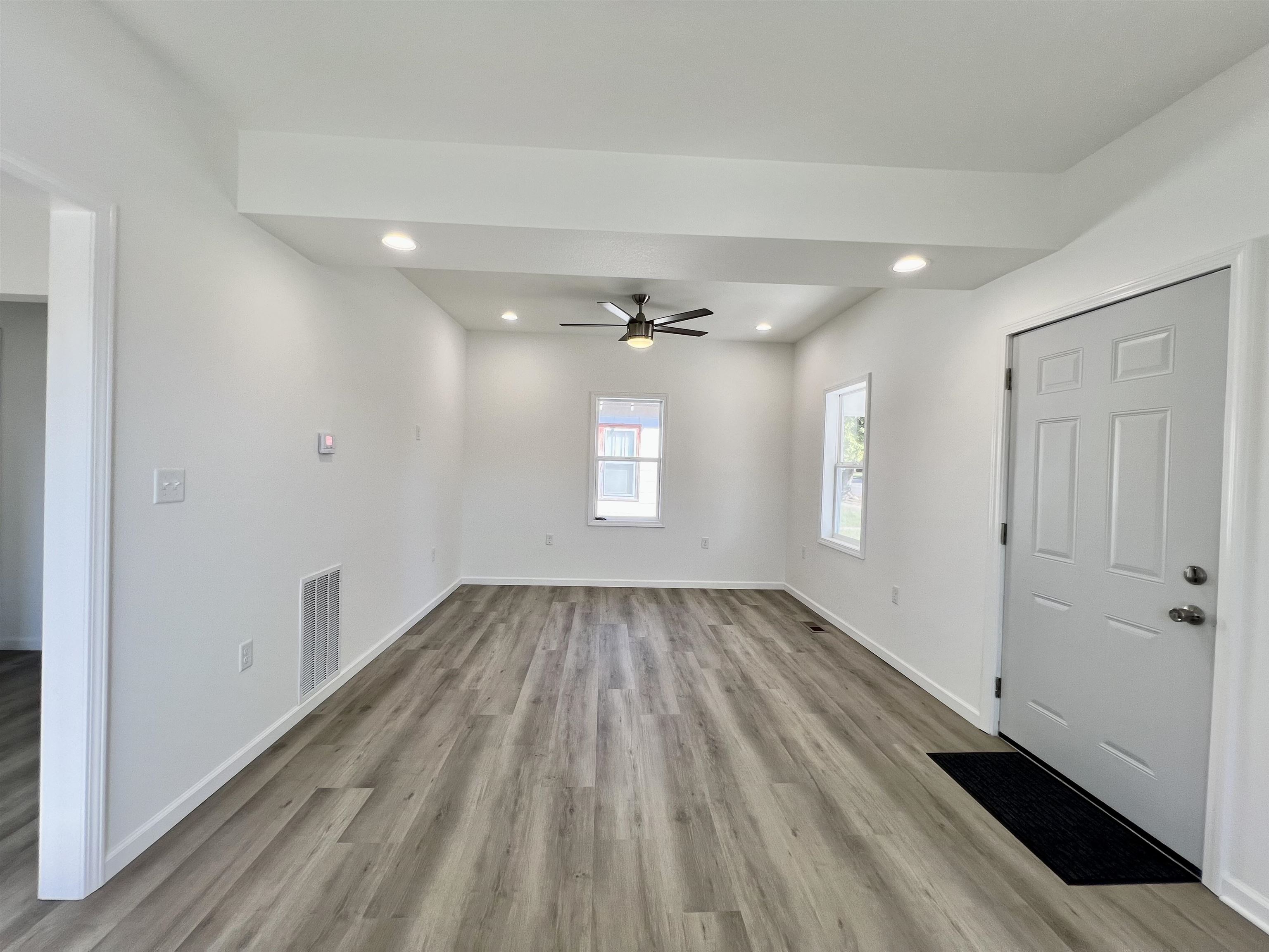 829 S Summit