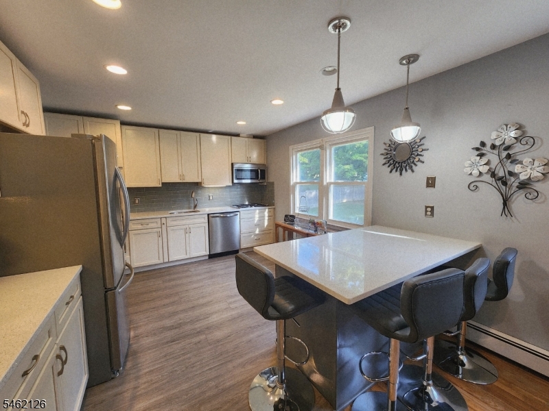 10 Parkview Dr — photo 3 of 35